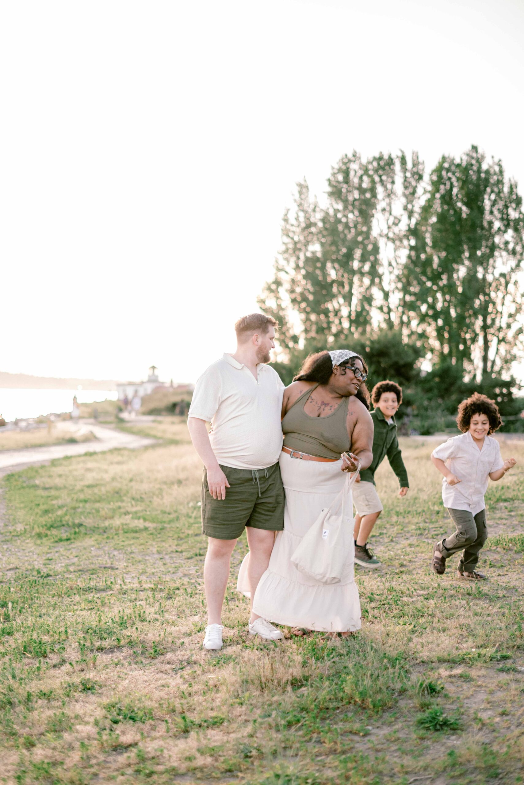 family photoshoot at Discovery Park Beach