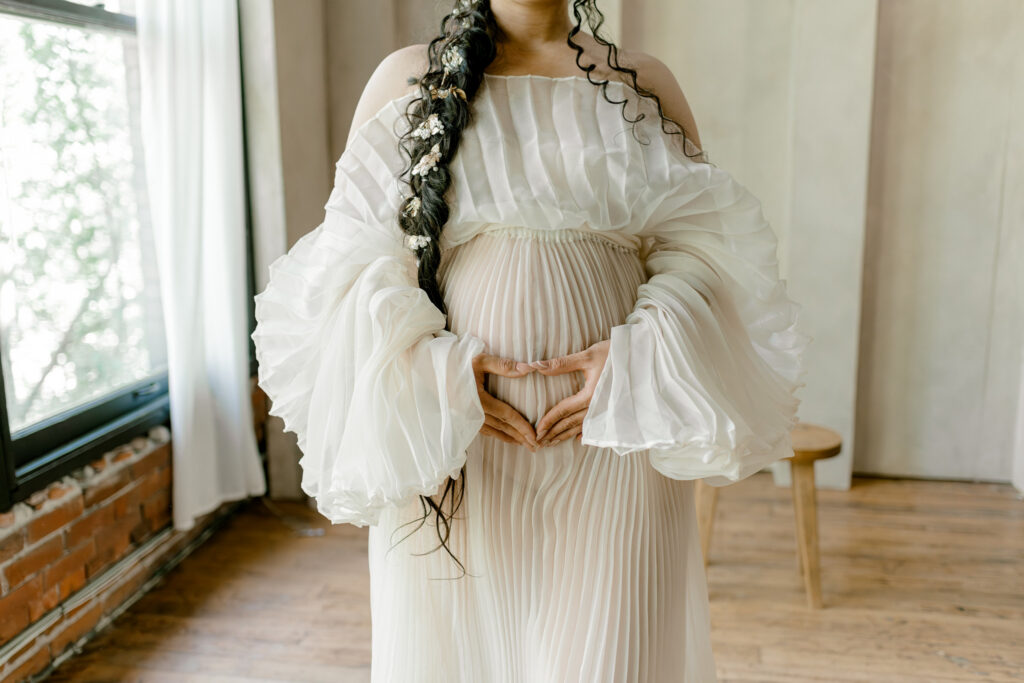 Fine Art Maternity Photographer in Seattle (1)